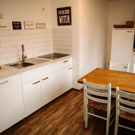 Knoche Apartment